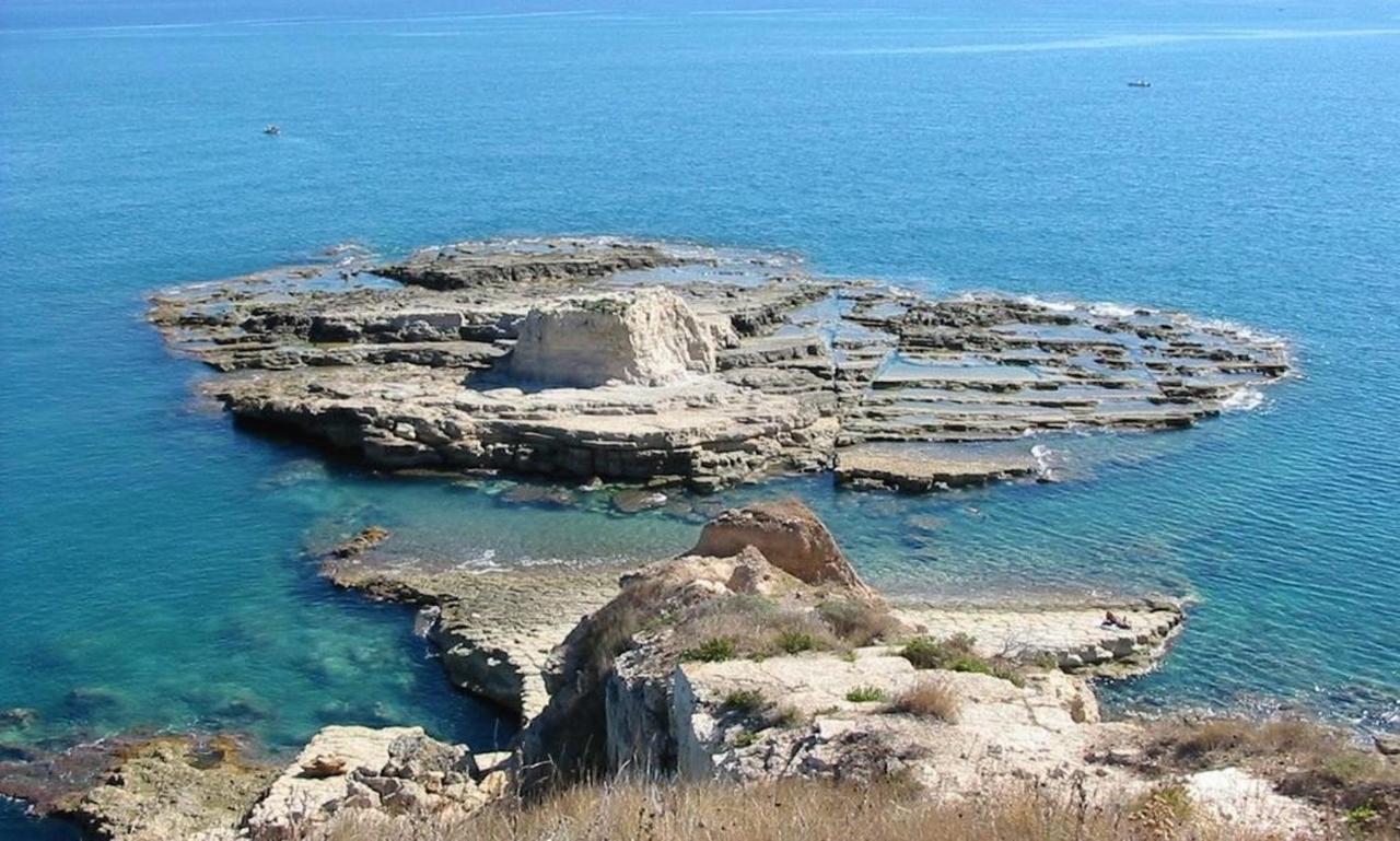 Sbarcatore Dei Turchi Hotel Бруколи Екстериор снимка