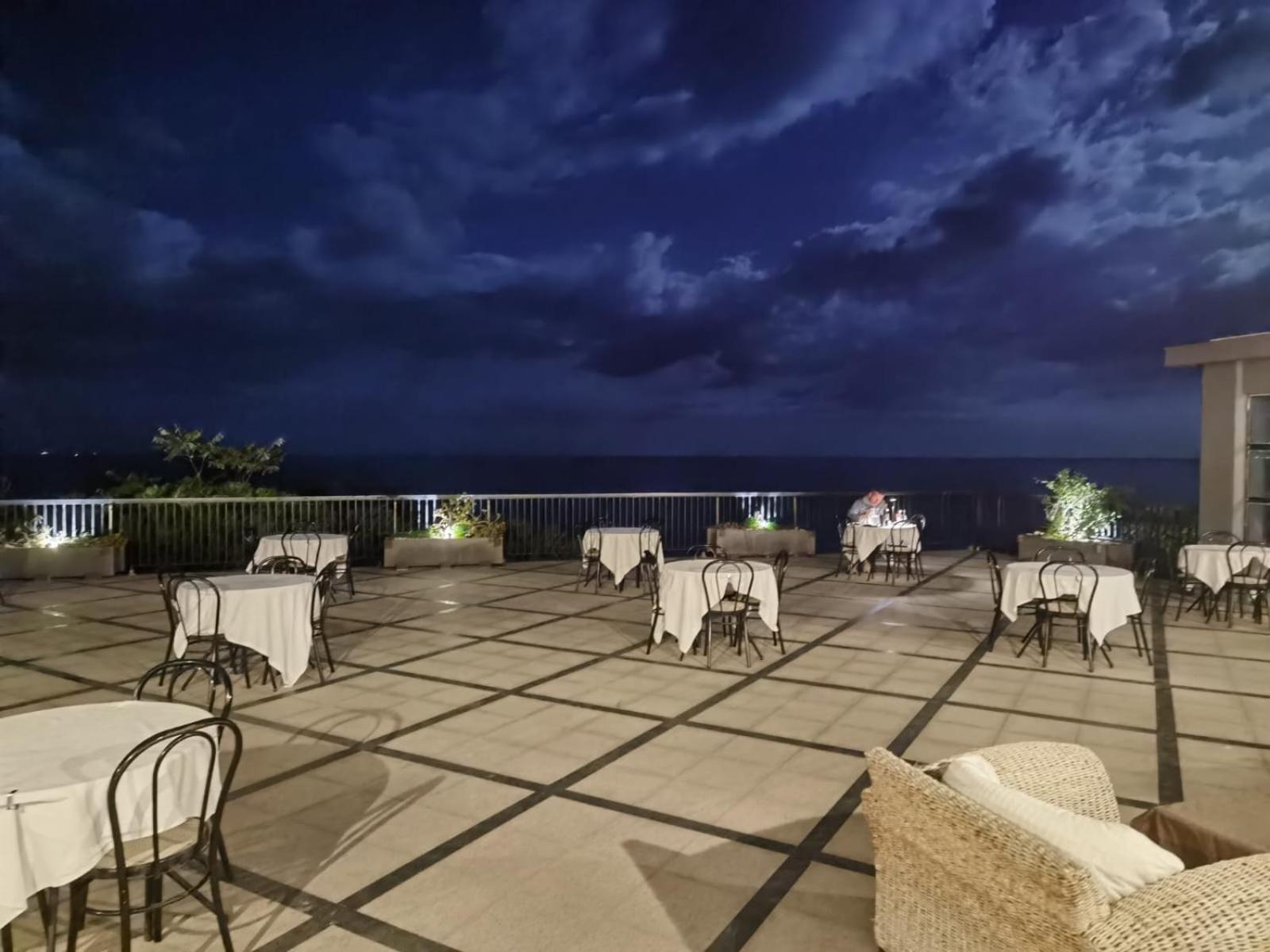Sbarcatore Dei Turchi Hotel Бруколи Екстериор снимка